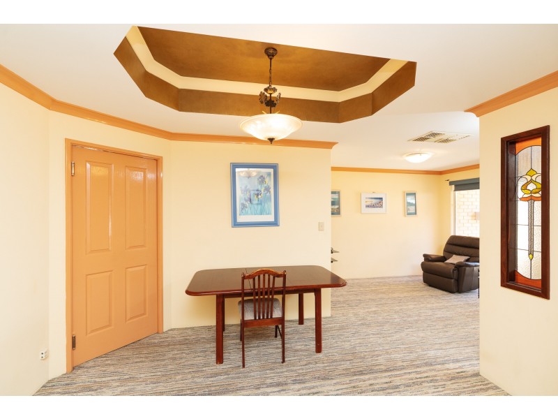 1/24 Tribute Street West, Shelley WA 6148