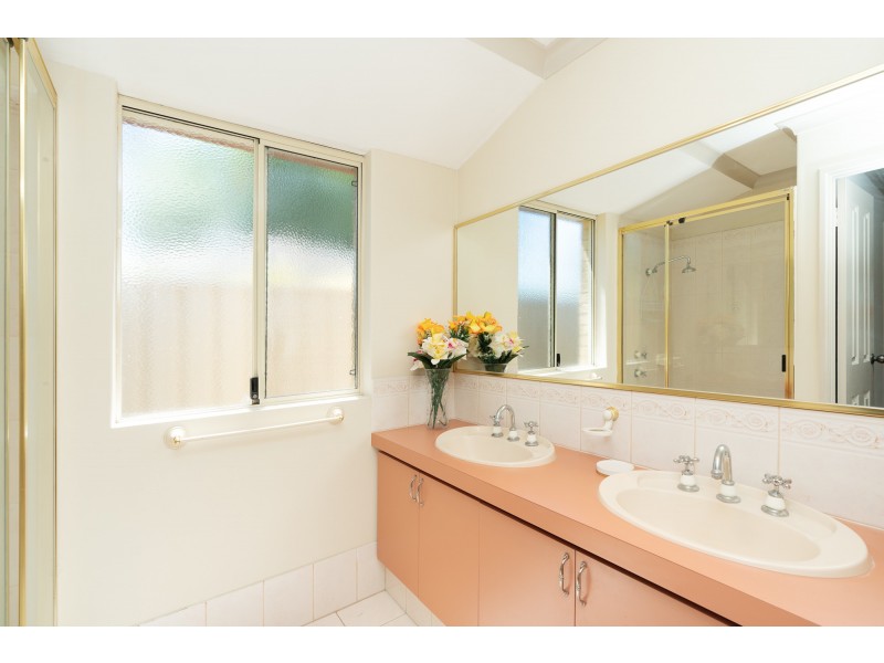 1/24 Tribute Street West, Shelley WA 6148