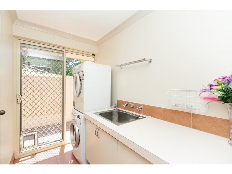 1/24 Tribute Street West, Shelley WA 6148