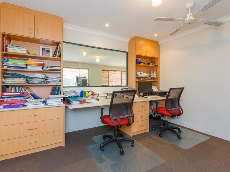 90 Poad Street, Champion Lakes WA 6111