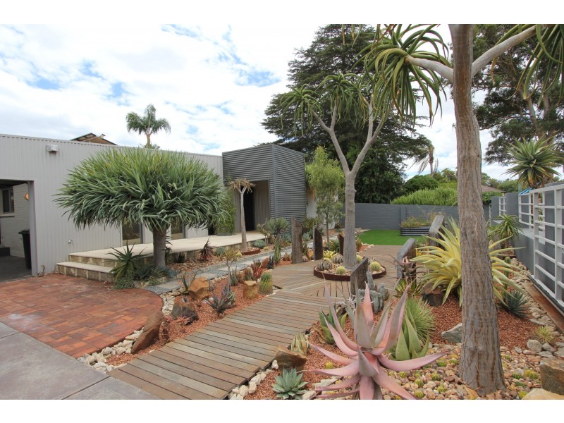 43 Scribbly Gum Square, Willetton WA 6155