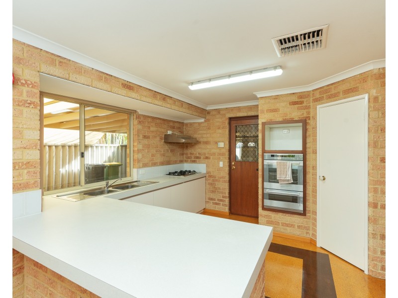 8 Coolie Street, Huntingdale WA 6110