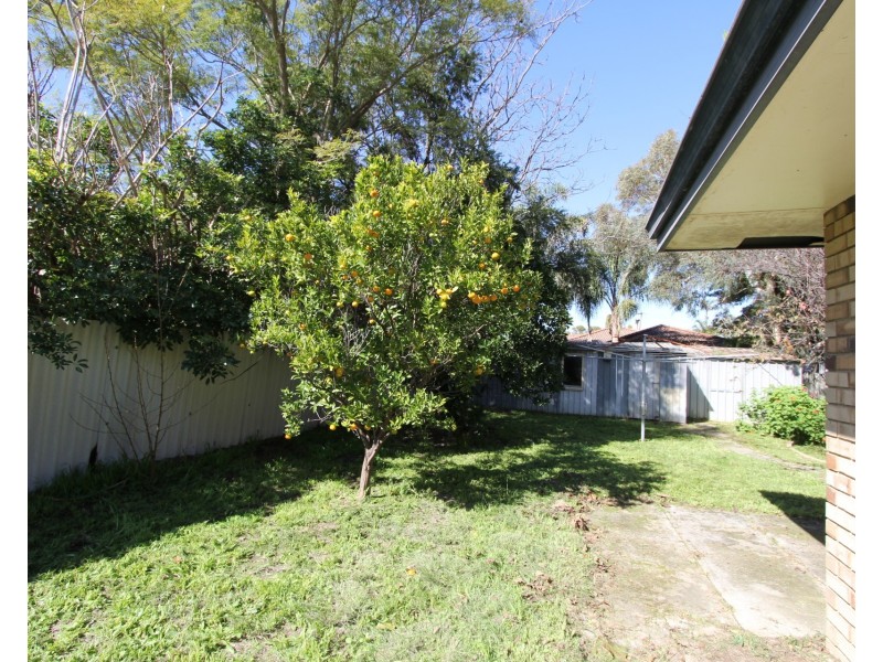 14 Cambell Road, Armadale WA 6112