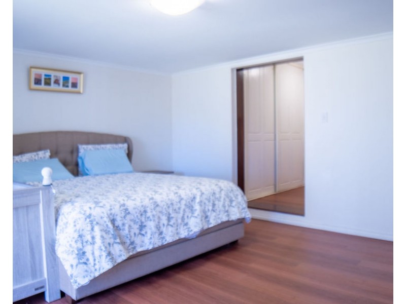 12 Sovereign Place, Forrestfield WA 6058