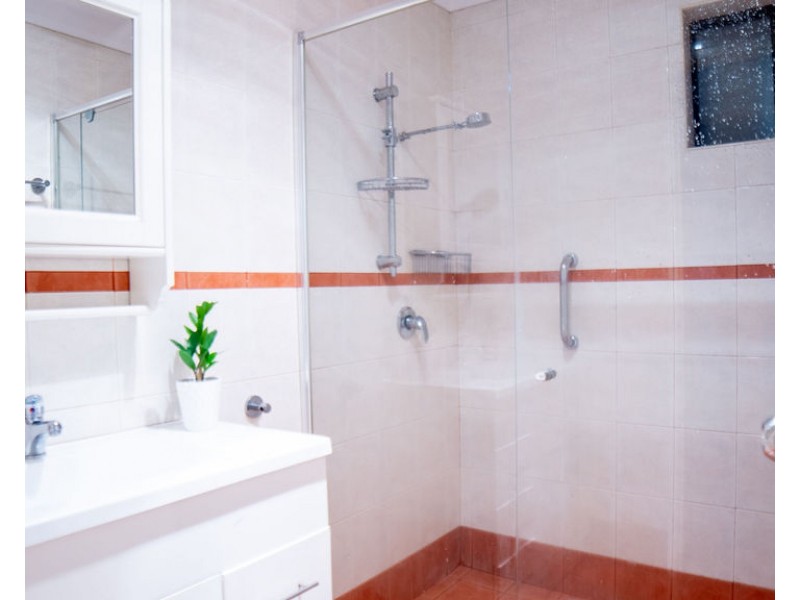 12 Sovereign Place, Forrestfield WA 6058