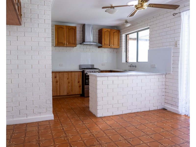 18 Rigden Street, Armadale WA 6112