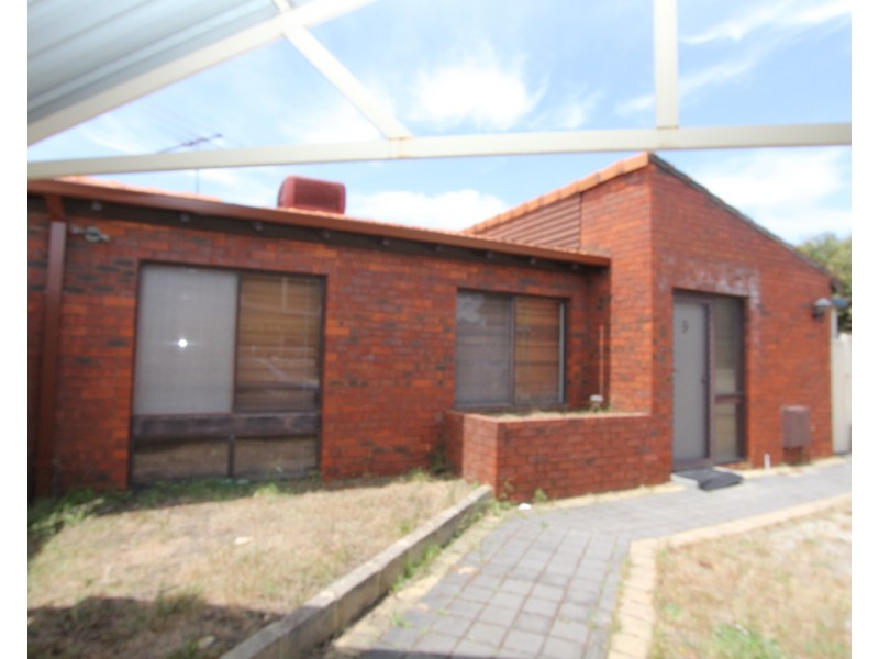 9 Edgeware Street, Lynwood WA 6147