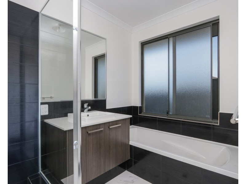 67 Lomond Way, Seville Grove WA 6112