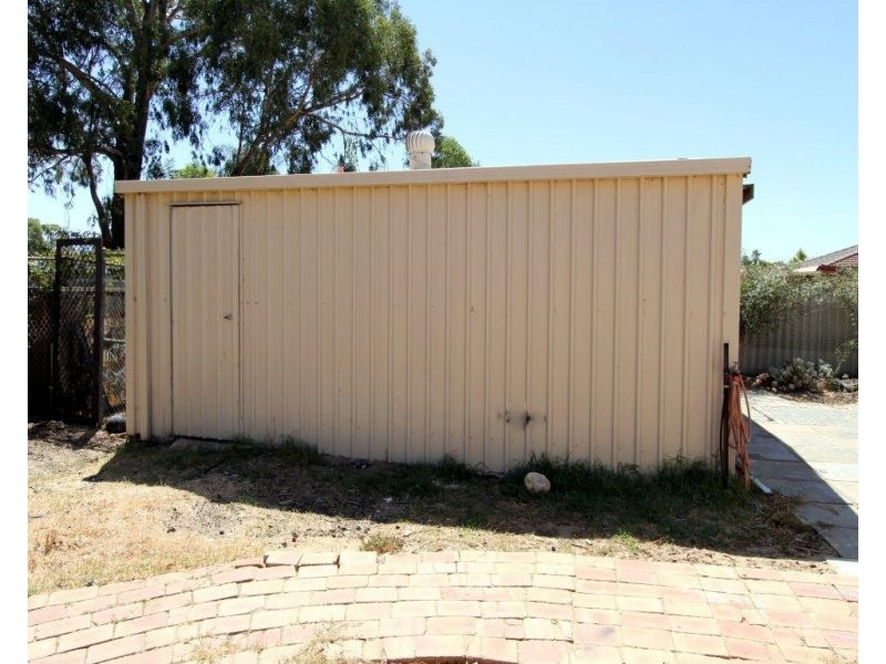 21 Numulgi Street, Armadale WA 6112