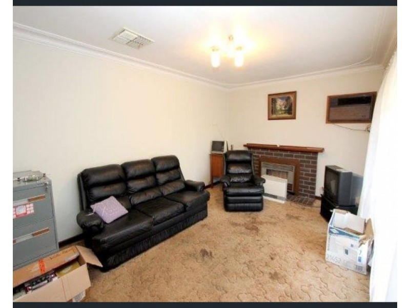 11 Cornish Street, Armadale WA 6112