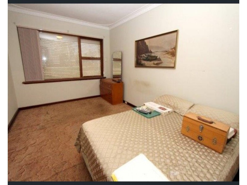 11 Cornish Street, Armadale WA 6112