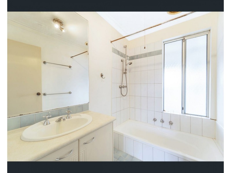 81 Girraween Street, Armadale WA 6112