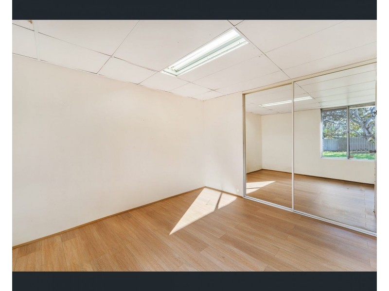 81 Girraween Street, Armadale WA 6112