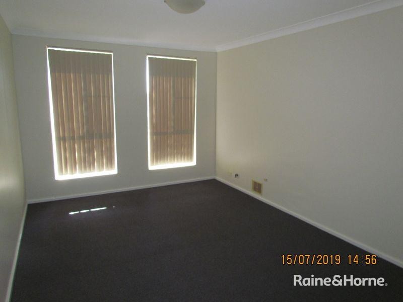 30 Mataitai Loop, Cooloongup WA 6168