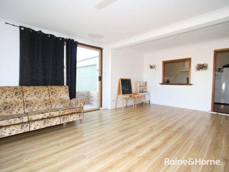 8 Currie Street, Waikiki WA 6169