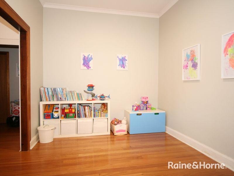 8 Currie Street, Waikiki WA 6169