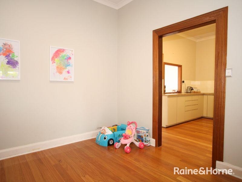 8 Currie Street, Waikiki WA 6169