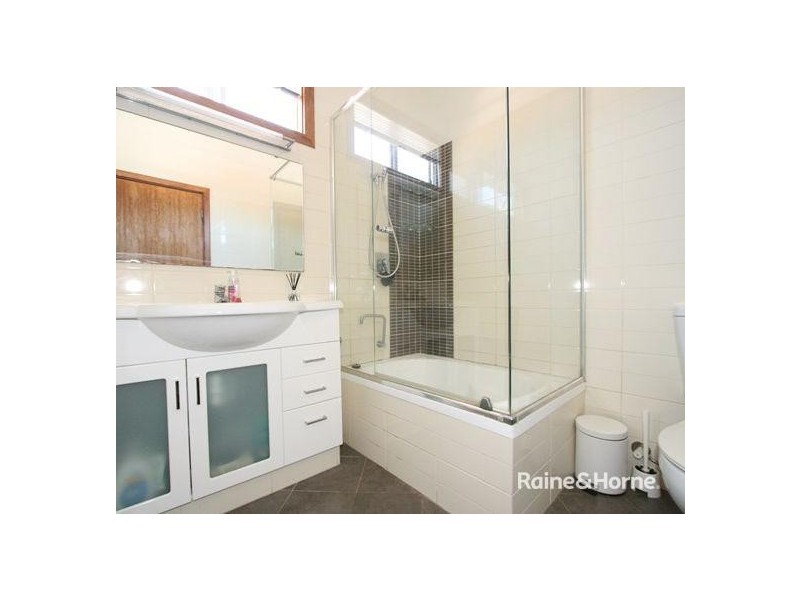 8 Currie Street, Waikiki WA 6169