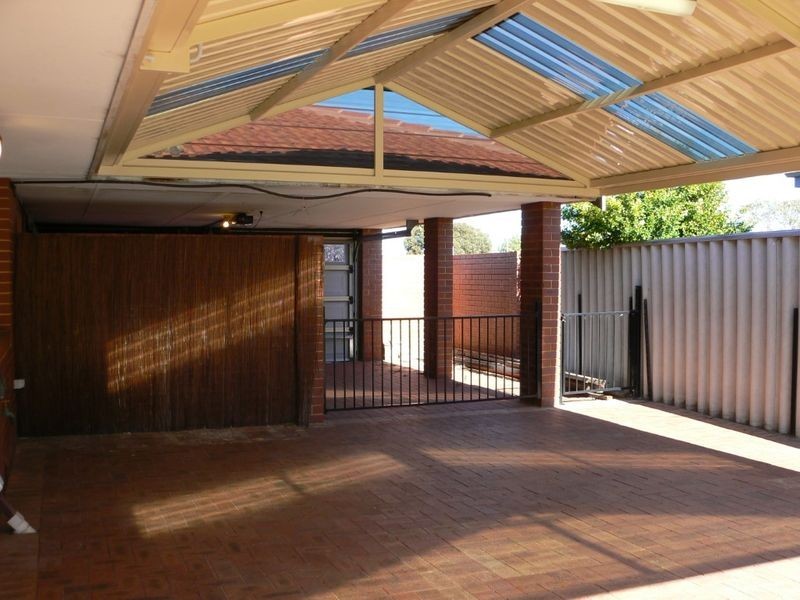 50 Cuthbertson Drive, Cooloongup WA 6168