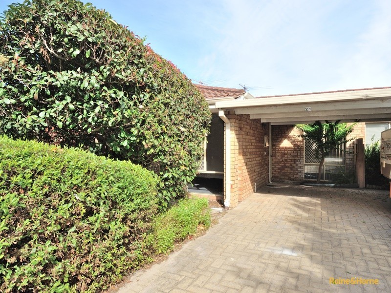 21/10 Hawkin Street, Rockingham WA 6168