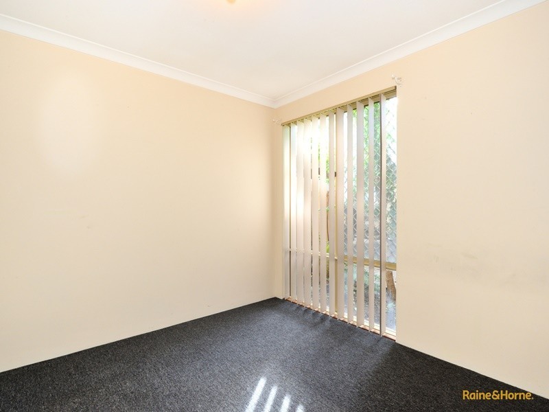 21/10 Hawkin Street, Rockingham WA 6168