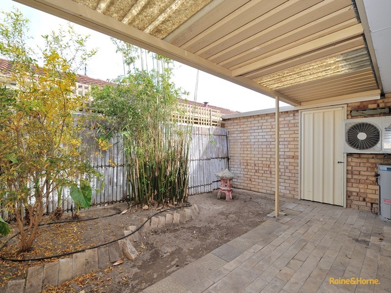 21/10 Hawkin Street, Rockingham WA 6168