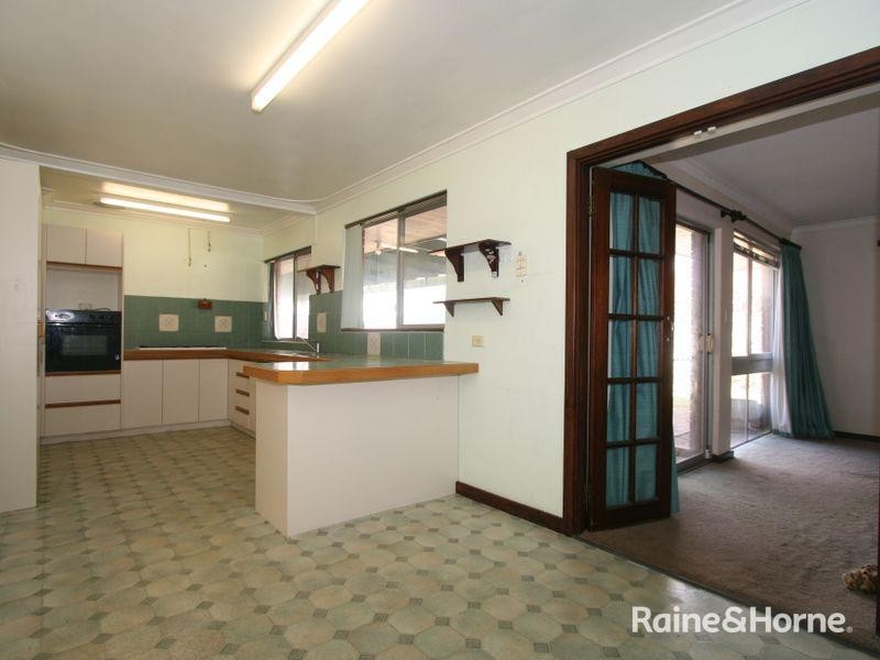 11 Coral Road, Safety Bay WA 6169