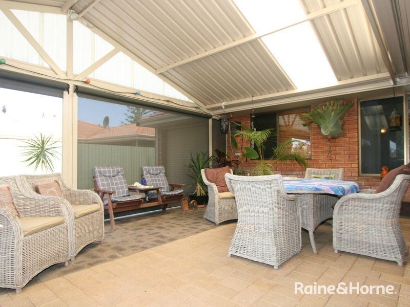 21 Trade Winds Drive, Safety Bay WA 6169