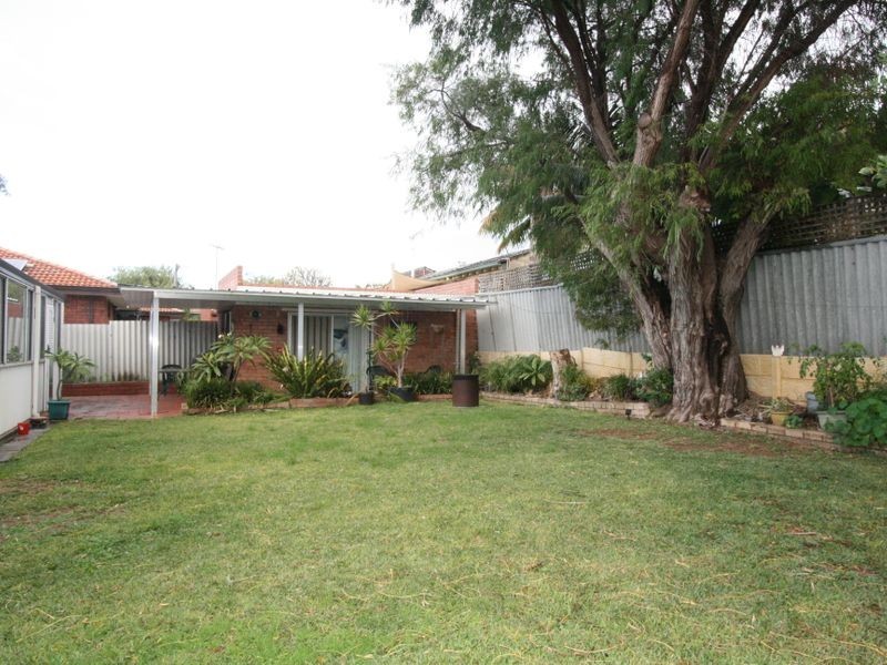 124 Fendam Street, Warnbro WA 6169