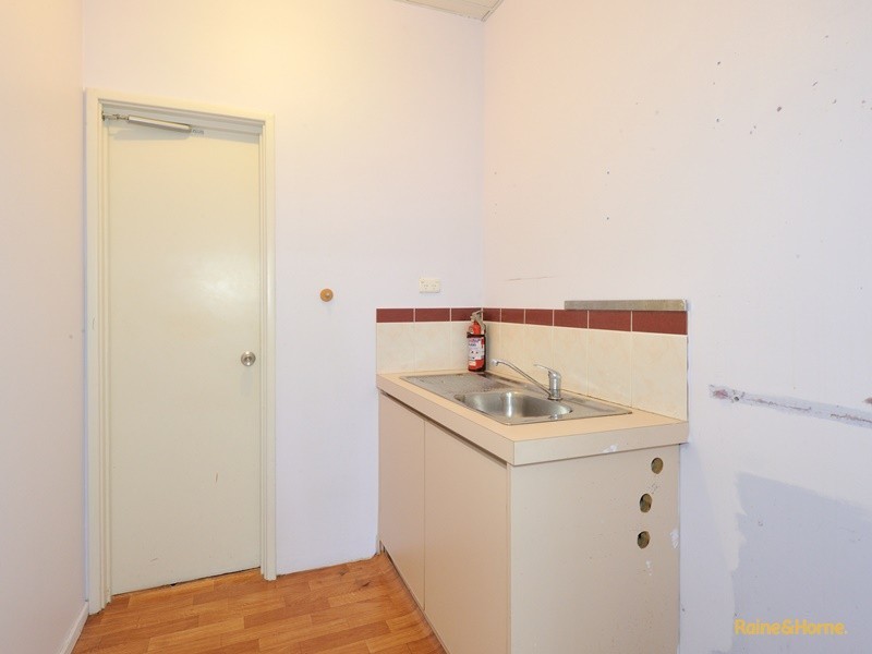 3/5 Goddard Street, Rockingham WA 6168