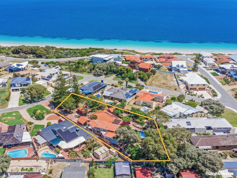 6 David Road, Waikiki WA 6169