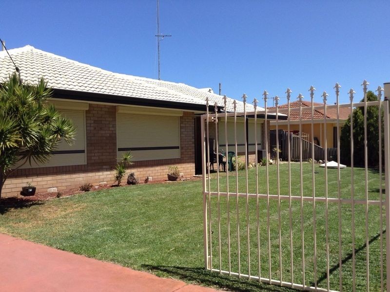 39 Currie Street, Warnbro WA 6169