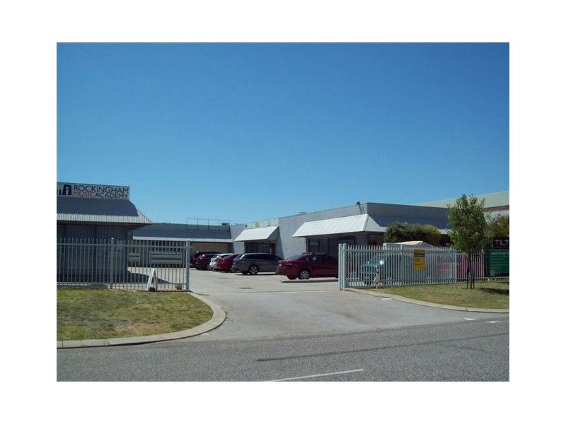 5/7 Cessnock Way, Rockingham WA 6168