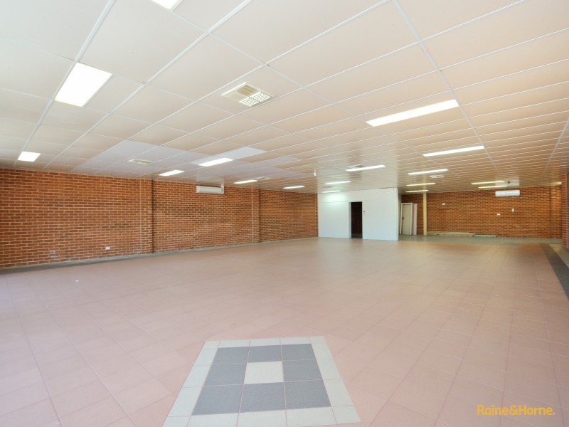 1 & 2/5 Leach Crescent, Rockingham WA 6168