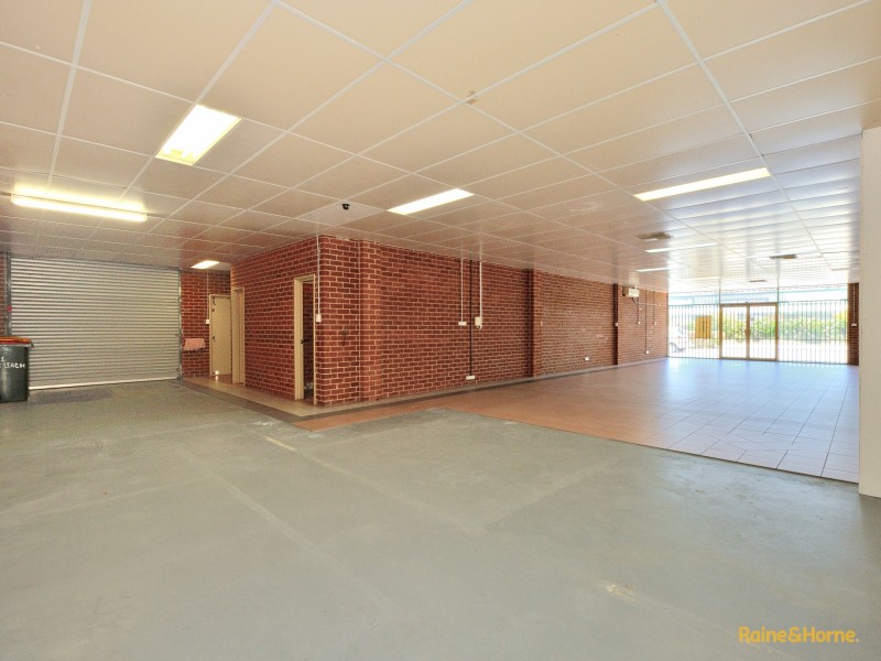 1 & 2/5 Leach Crescent, Rockingham WA 6168