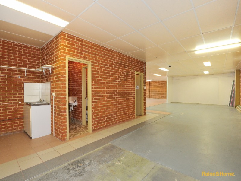 1 & 2/5 Leach Crescent, Rockingham WA 6168