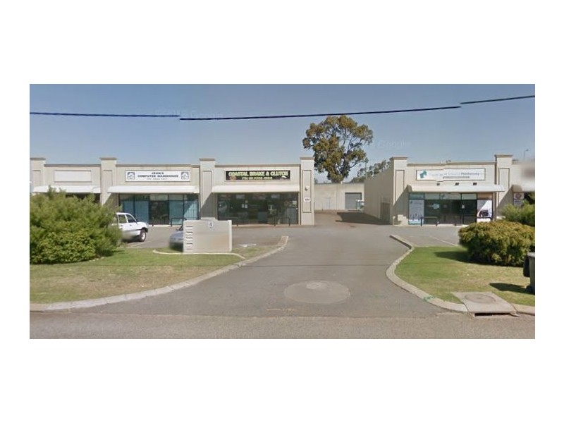 4/4 Day Road, Rockingham WA 6168