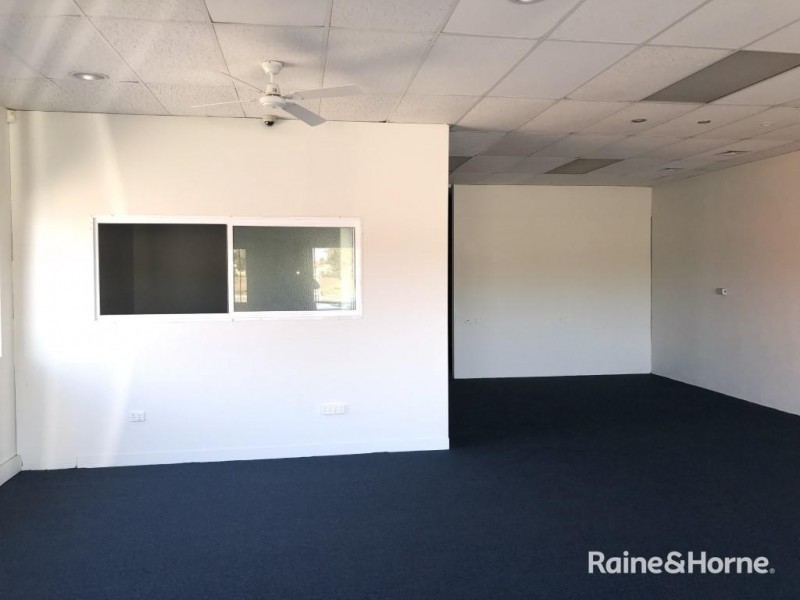 2 & 7/57 Dixon Road, Rockingham WA 6168