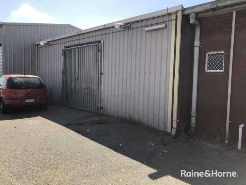 2 & 7/57 Dixon Road, Rockingham WA 6168