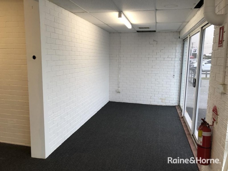 2 & 7/57 Dixon Road, Rockingham WA 6168