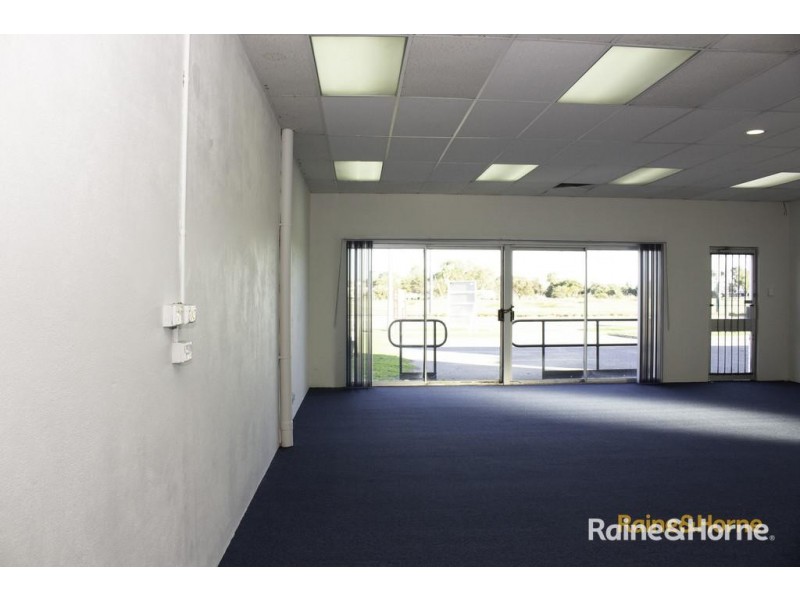 2 & 7/57 Dixon Road, Rockingham WA 6168