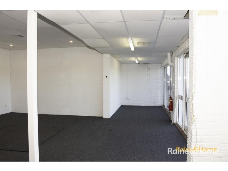 2 & 7/57 Dixon Road, Rockingham WA 6168