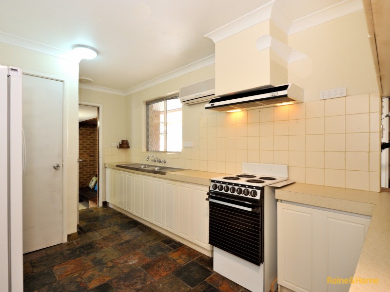 17 Wyola Street, Cooloongup WA 6168