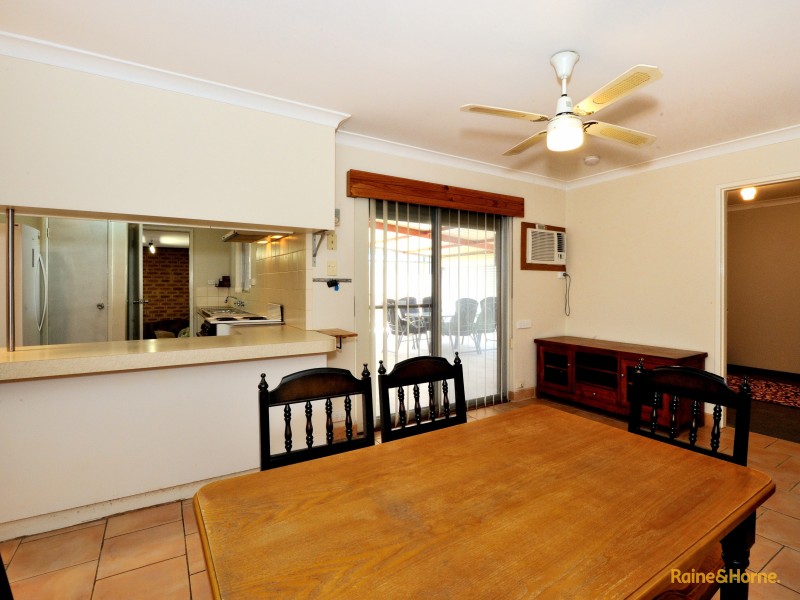 17 Wyola Street, Cooloongup WA 6168