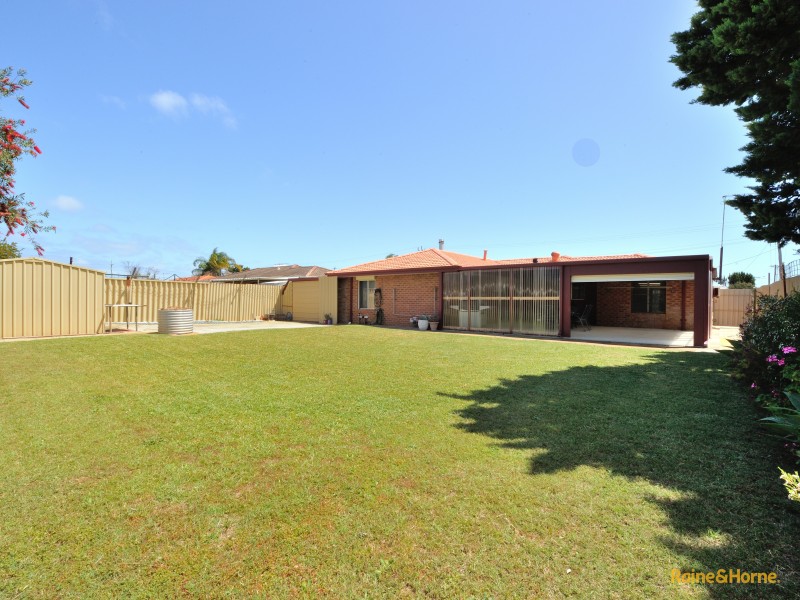 17 Wyola Street, Cooloongup WA 6168