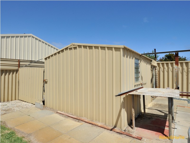 17 Wyola Street, Cooloongup WA 6168