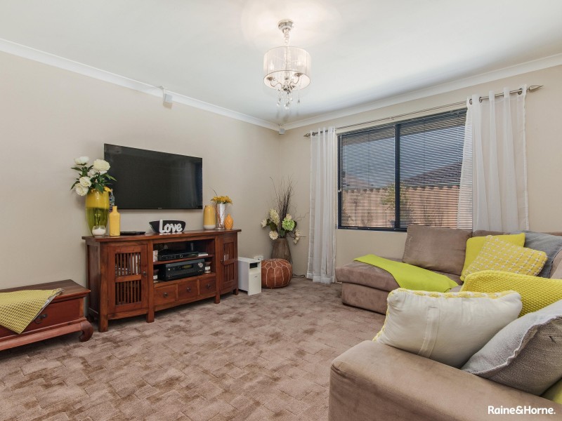 66 Pamplona Boulevard, Port Kennedy WA 6172