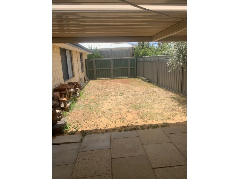 1 Glastonbury Street, Leda WA 6170