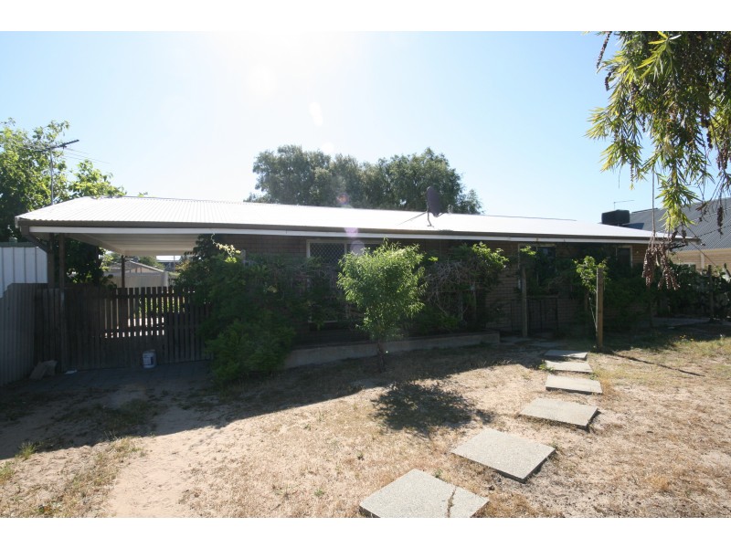 19 McCormick Street, Warnbro WA 6169