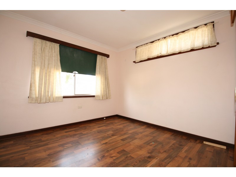 25 McCormick Street, Warnbro WA 6169